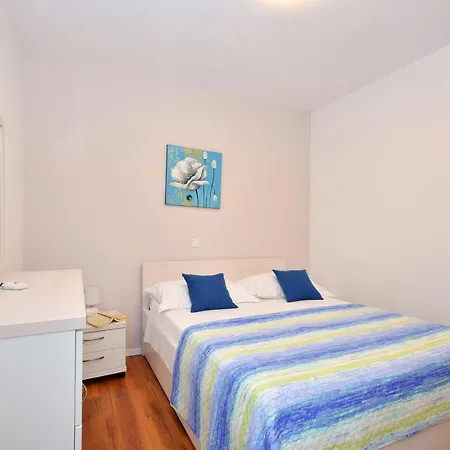 Apartmani Suto 公寓