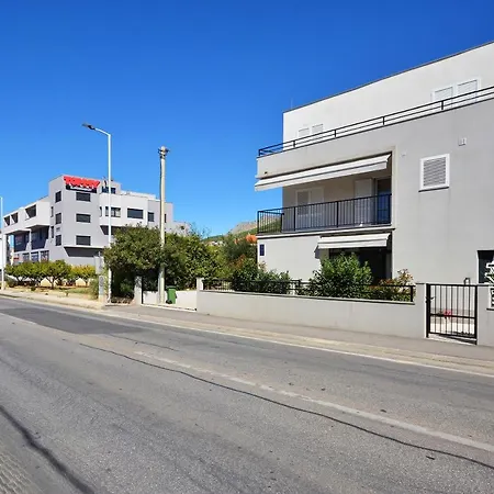 Apartmani Suto