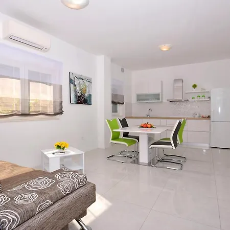 Appartamento Apartmani Suto