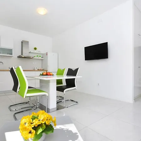 Apartmani Suto